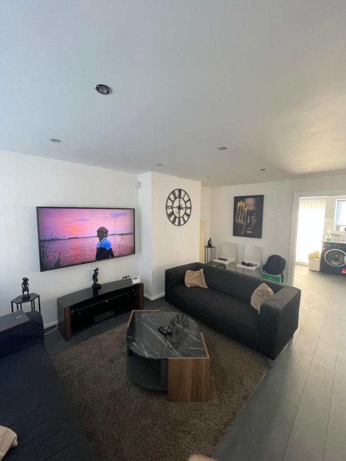 Tilbury Docks Rooms For Short Letting Buitenkant foto