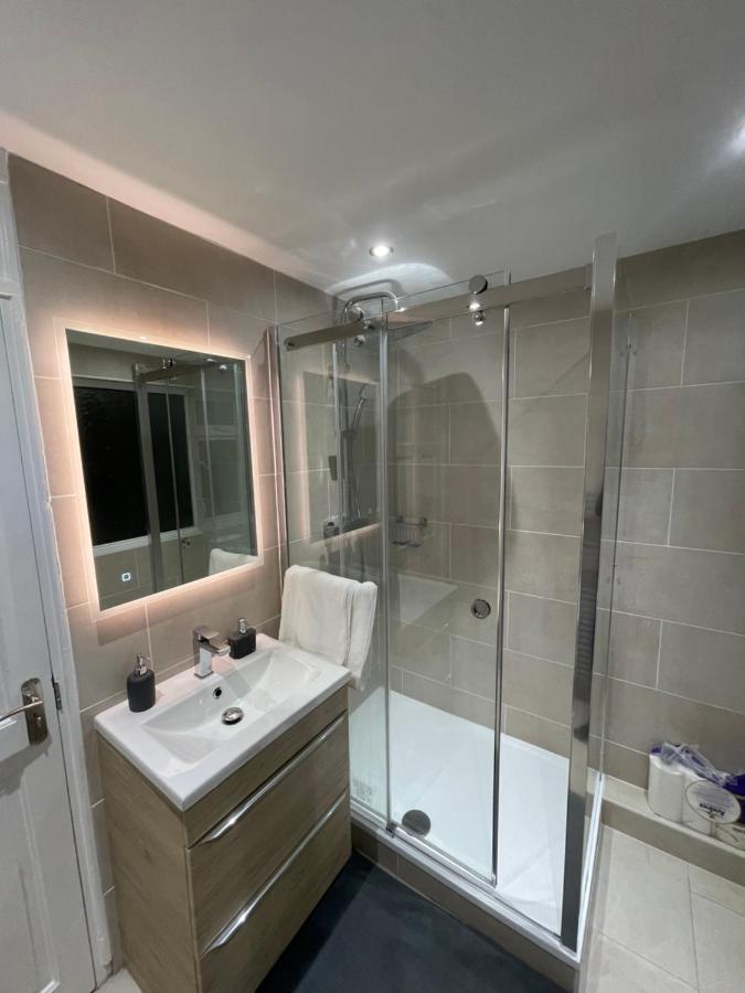 Tilbury Docks Rooms For Short Letting Buitenkant foto