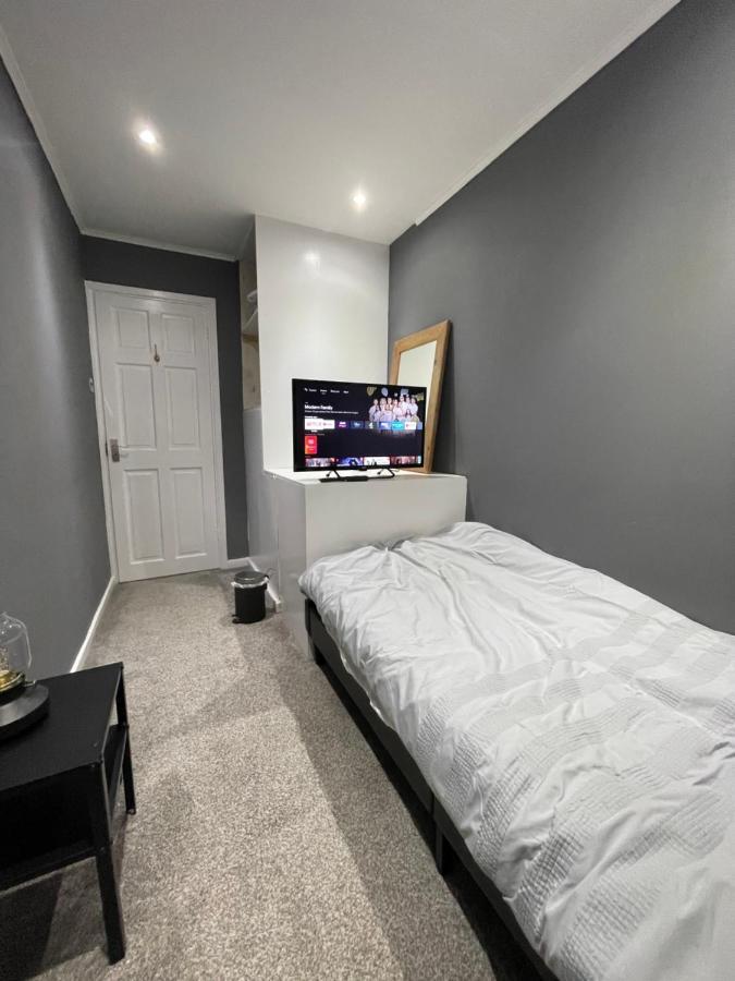 Tilbury Docks Rooms For Short Letting Buitenkant foto