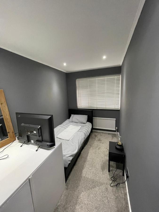 Tilbury Docks Rooms For Short Letting Buitenkant foto